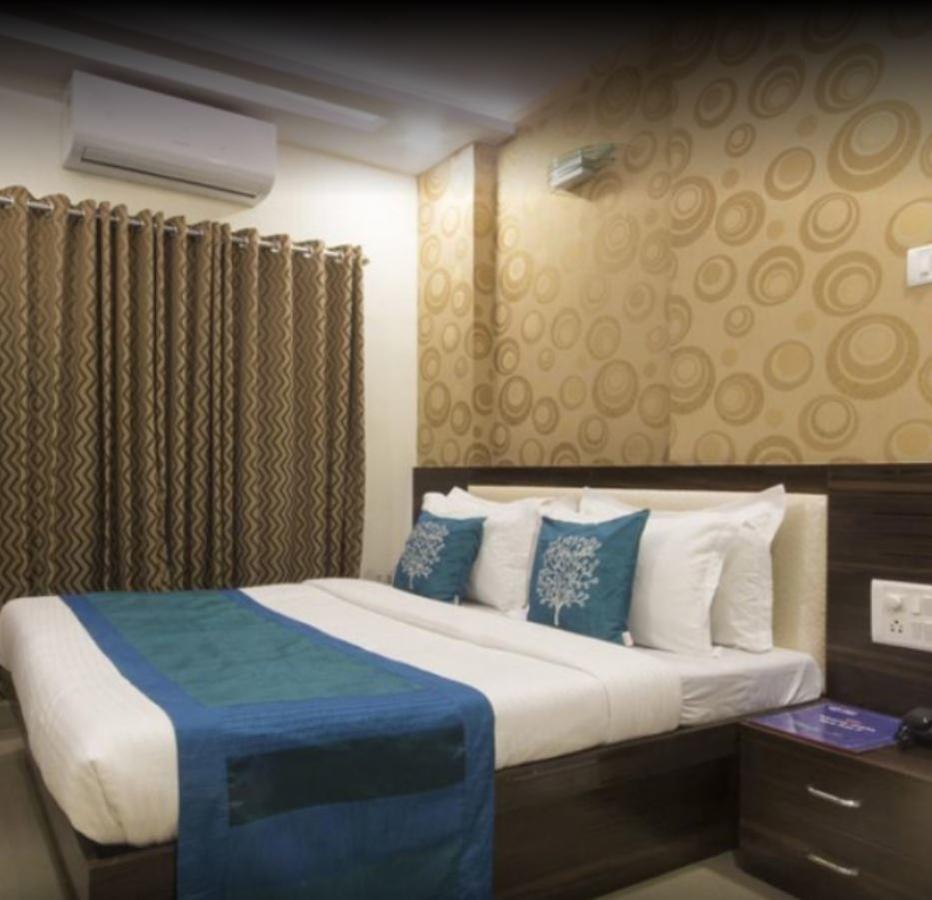 Hotel Accore Inn Mumbai Bagian luar foto