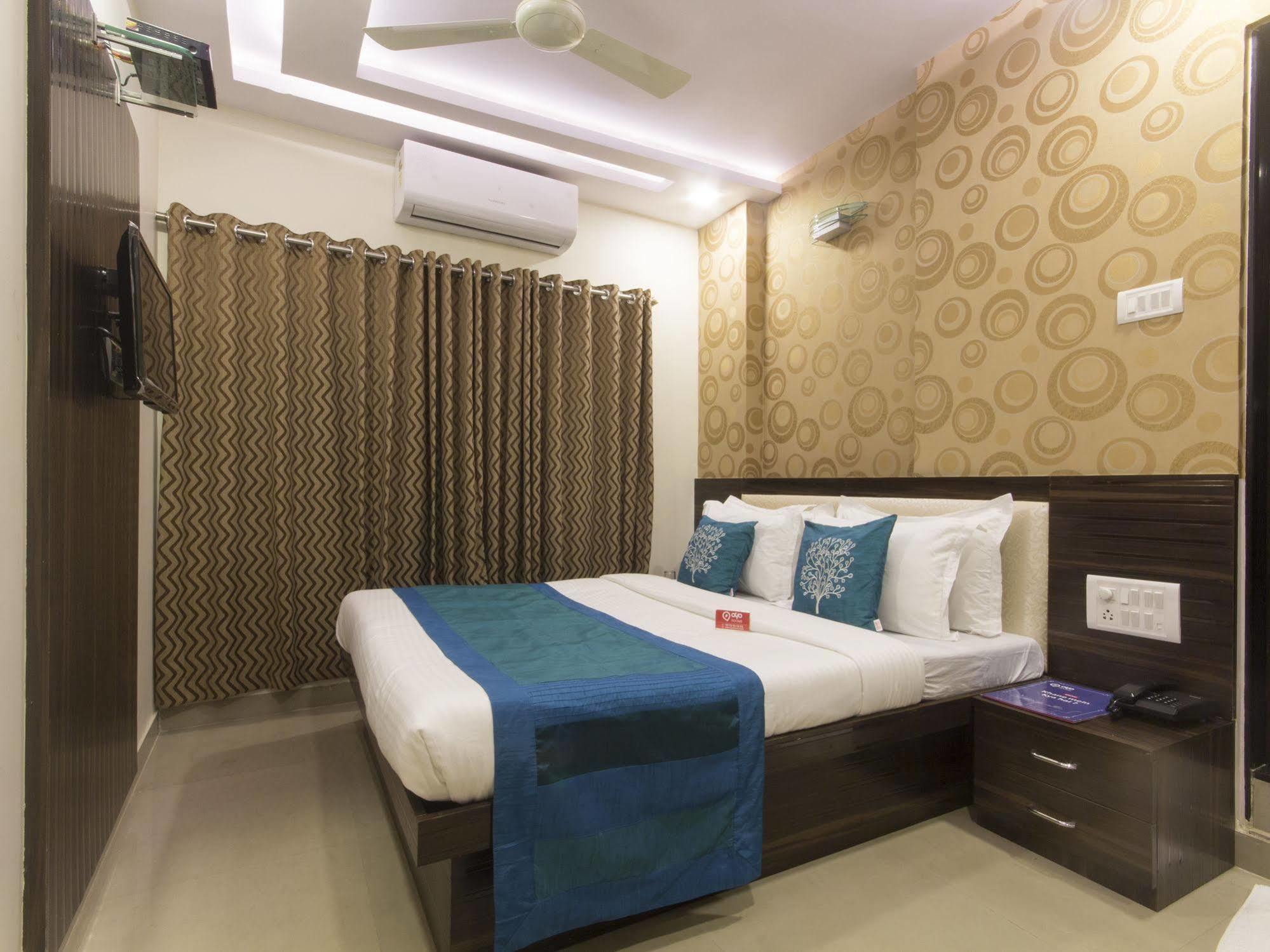 Hotel Accore Inn Mumbai Bagian luar foto