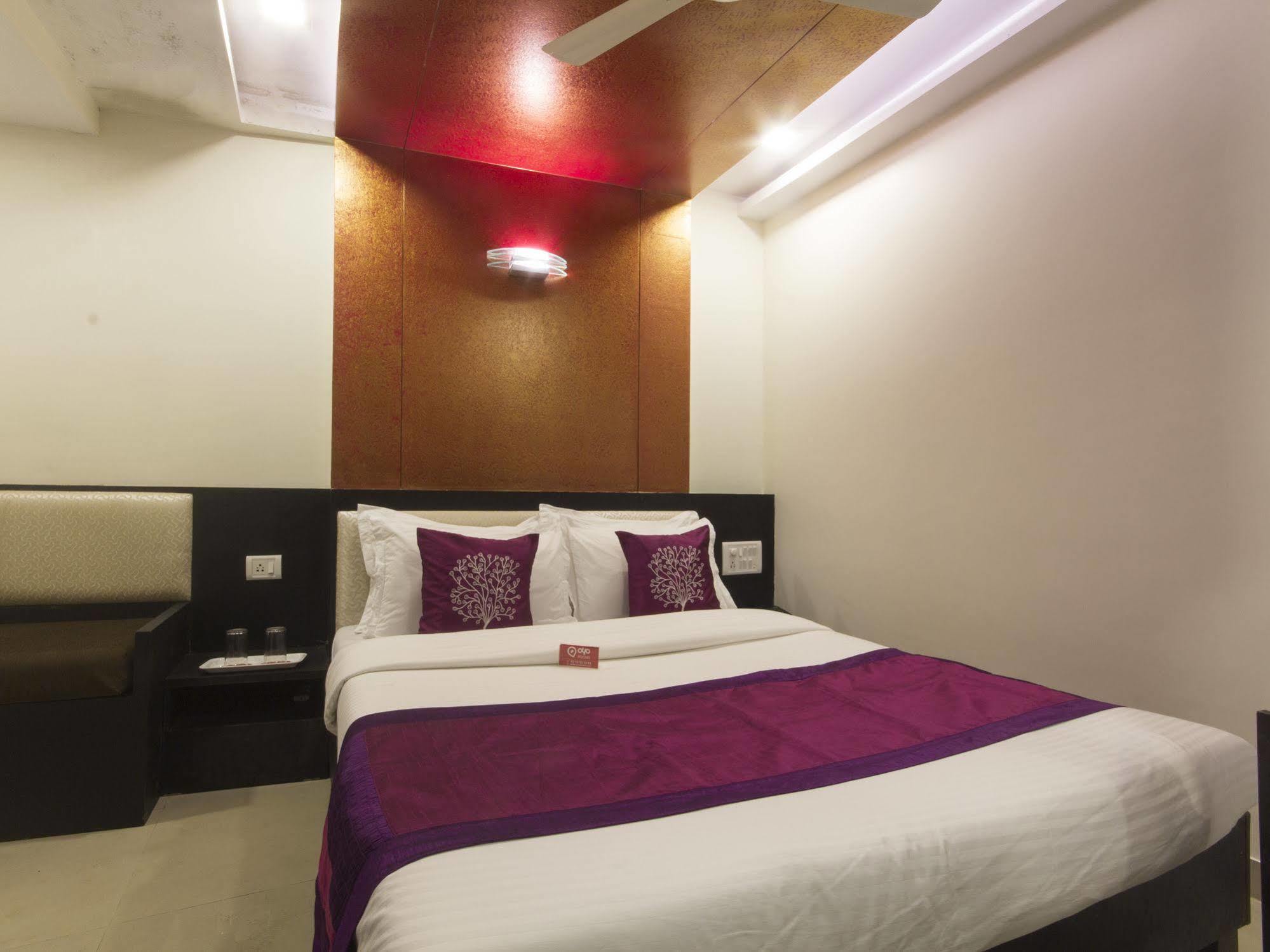 Hotel Accore Inn Mumbai Bagian luar foto