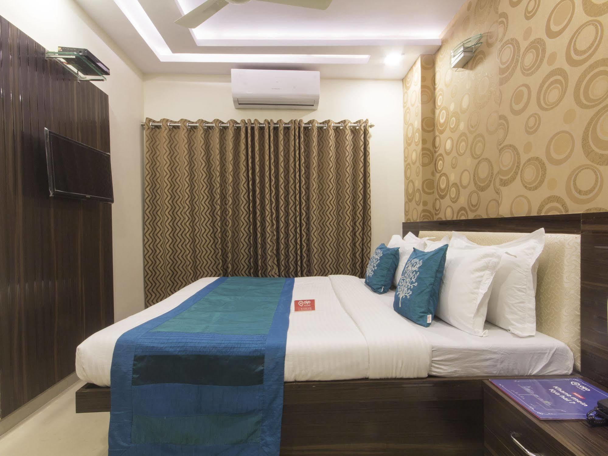 Hotel Accore Inn Mumbai Bagian luar foto